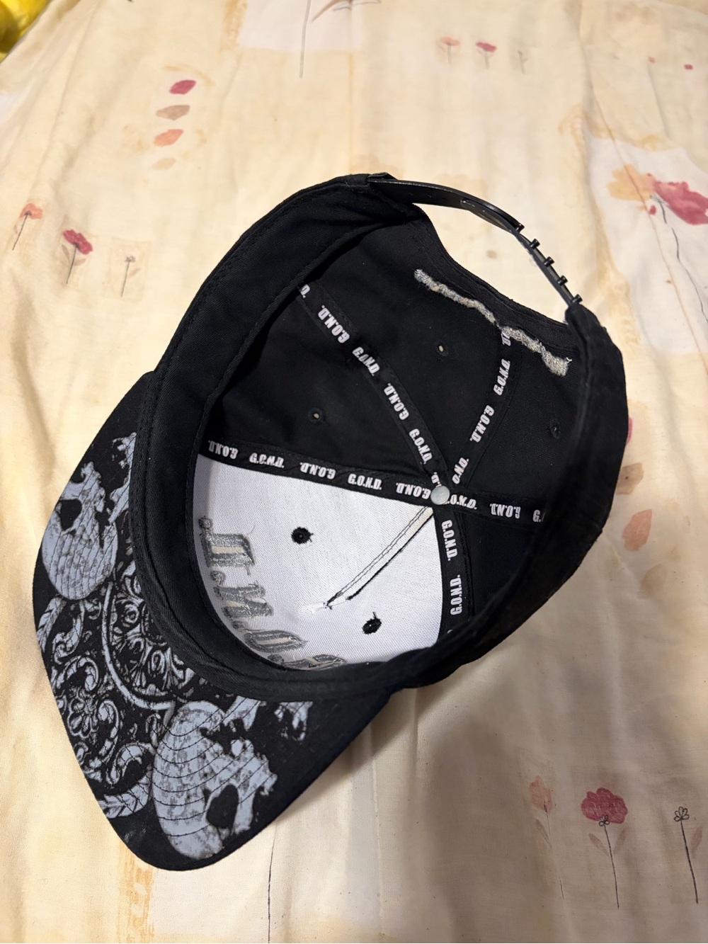 Black G.O.N.D. Skull Graphic Snapback Hat - Picture 5 of 5